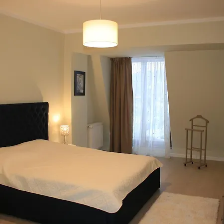 Nathali 15 Apartman Brassó